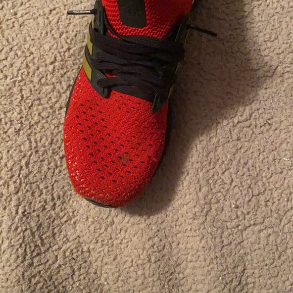 Custom size 8 in men’s ultra boost - Picture 3 of 3